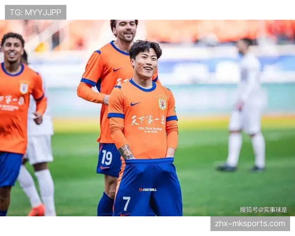 山东泰山谢文能爆射破门 利用国安体能下降期防线空当